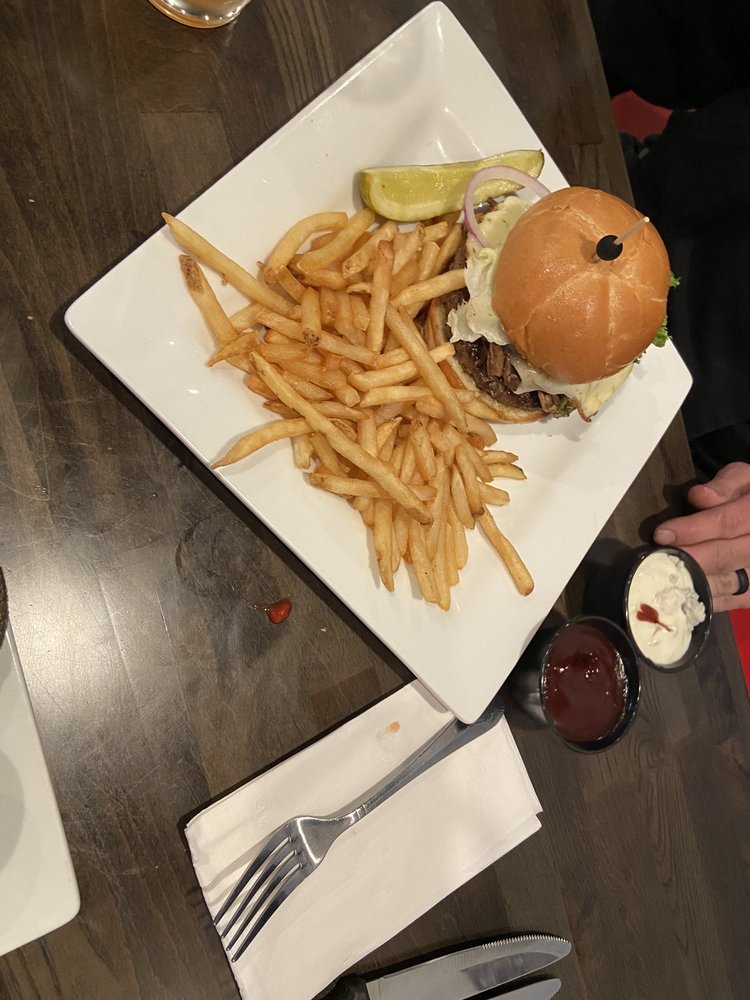 Gryff's Pub - Eugene Gryff's Pub - Eugene