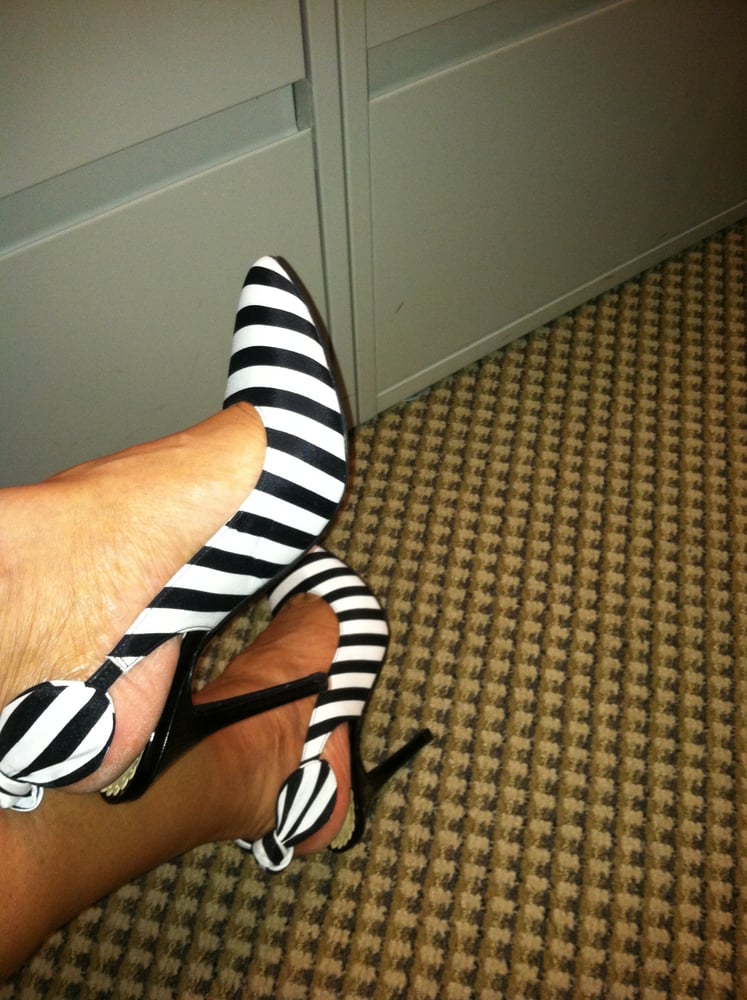 DSW Designer Shoe Warehouse