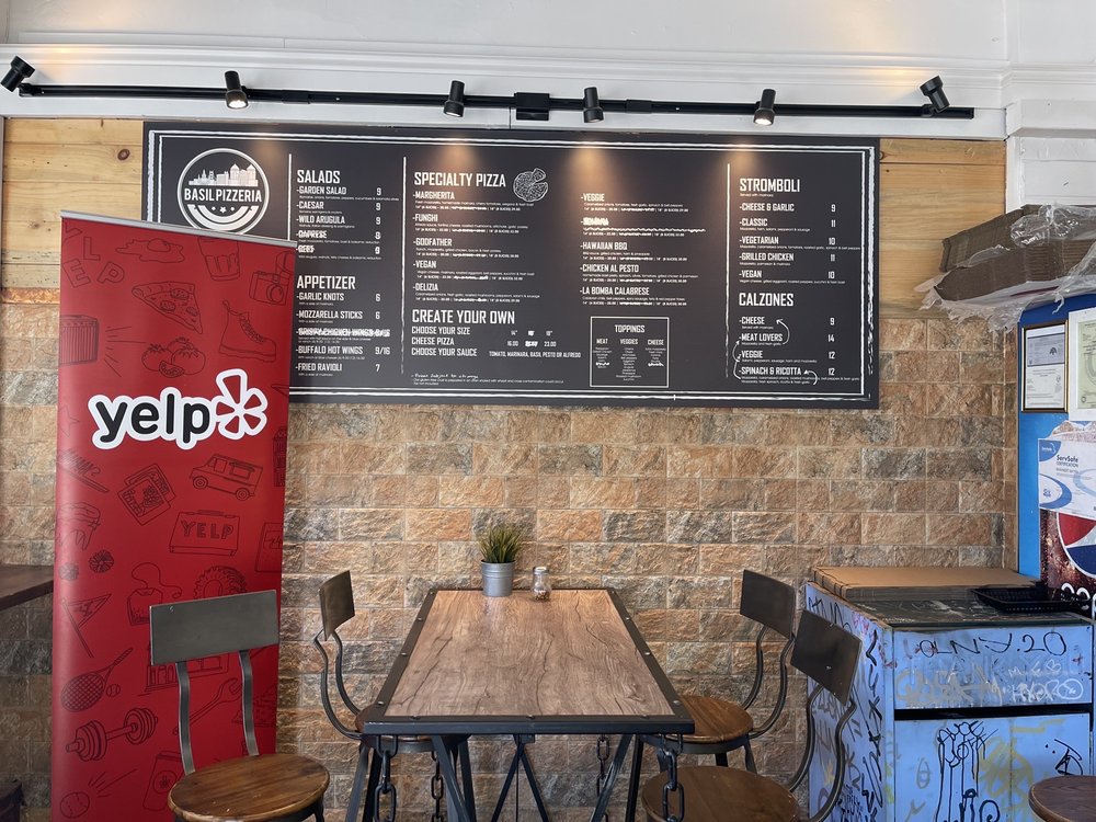 Basil Pizzeria