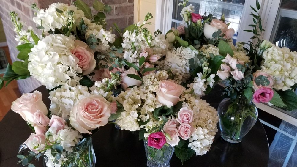 Flowers And Gifts By Roberts