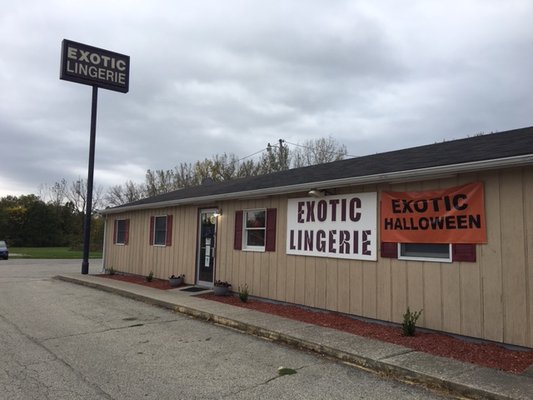 sex shops kokomo in Extreme pissing sex
