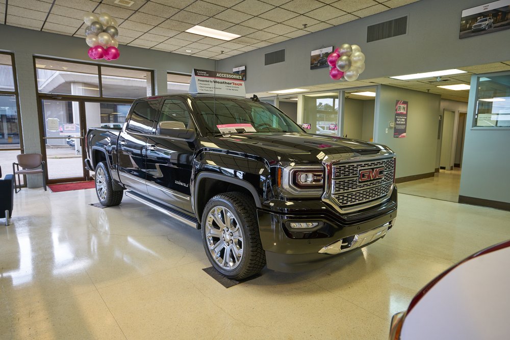 AutoNation GMC Mendenhall Car Dealers 2621 Mendenhall Rd S, Parkway