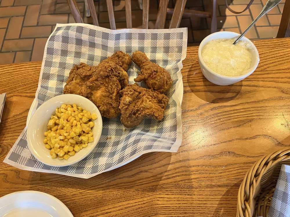 Cracker Barrel Old Country Store Cracker Barrel Old Country Store