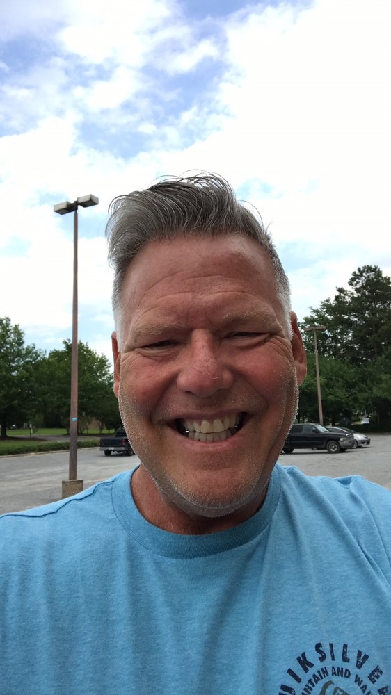 Bongos Barbershop and Salon