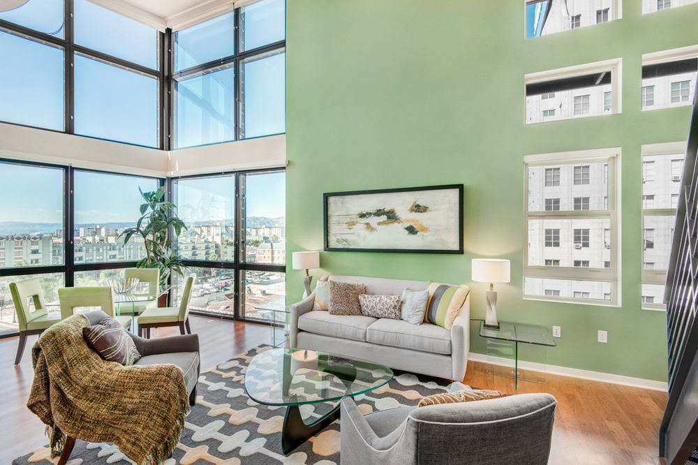 Wilshire La Brea Apartments