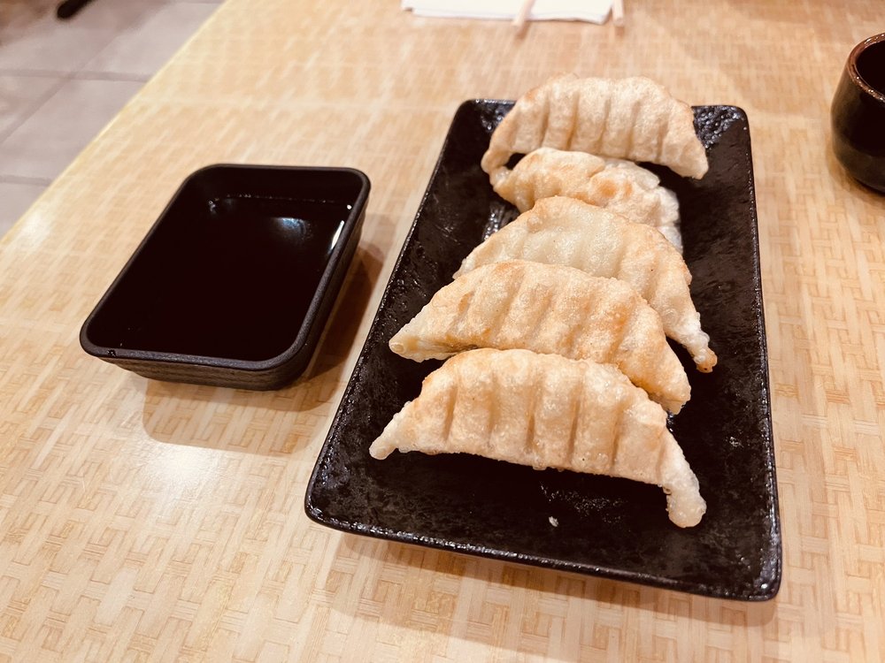 Hayatobi Sushi