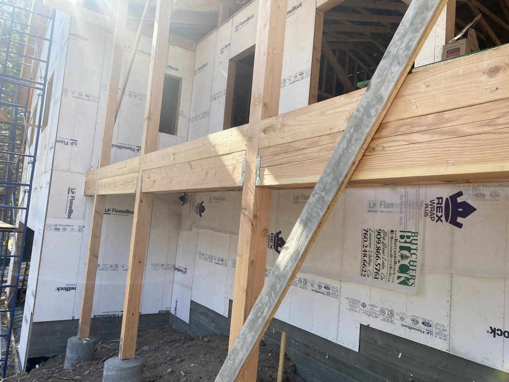 image of business Mountain Hill Construction