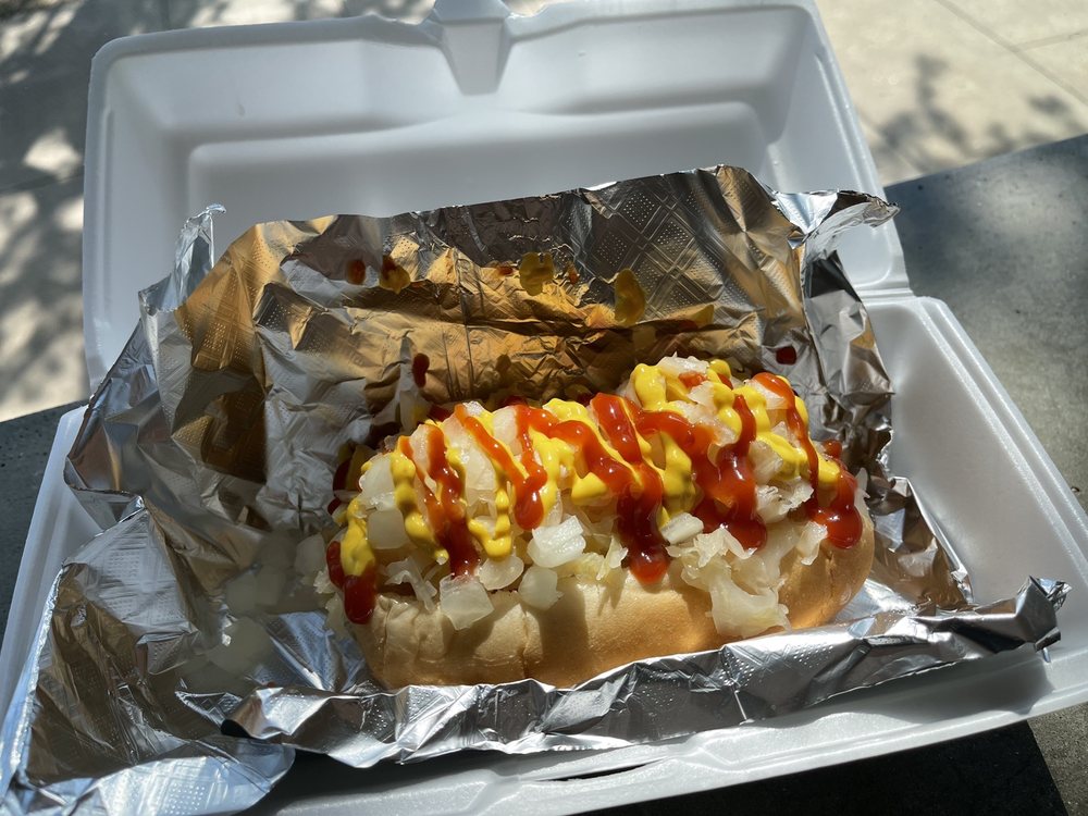Léa-Léa's Gourmet Hotdogs