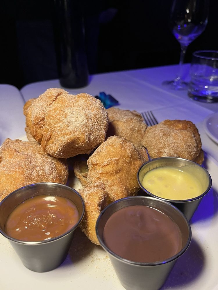 Radcliffe’s Speakeasy & Supper Club