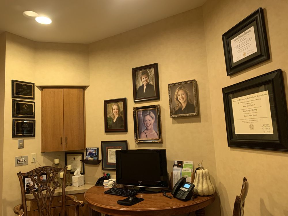 image of business Corbet Locke, DDS - Woodway Dentist