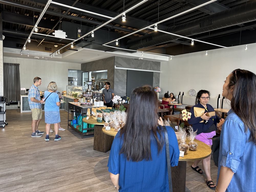 Leven Bakery & Cafe