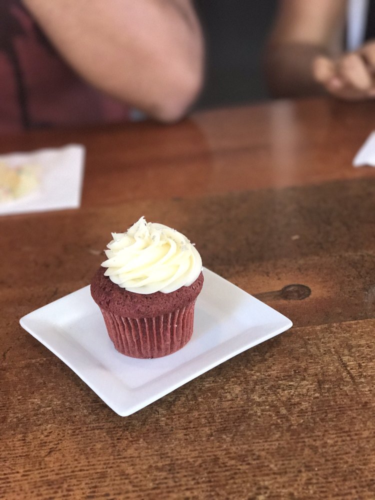 Saint Cupcake 327 Photos & 475 Reviews Bakeries 1138 SW Morrison