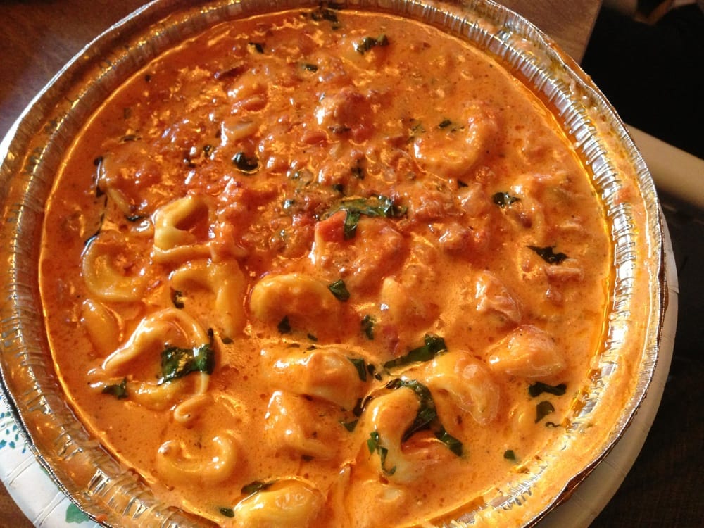 La Famiglia Pizza Restaurant La Famiglia Pizza Restaurant