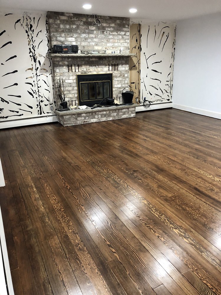 VN Hardwood Floor