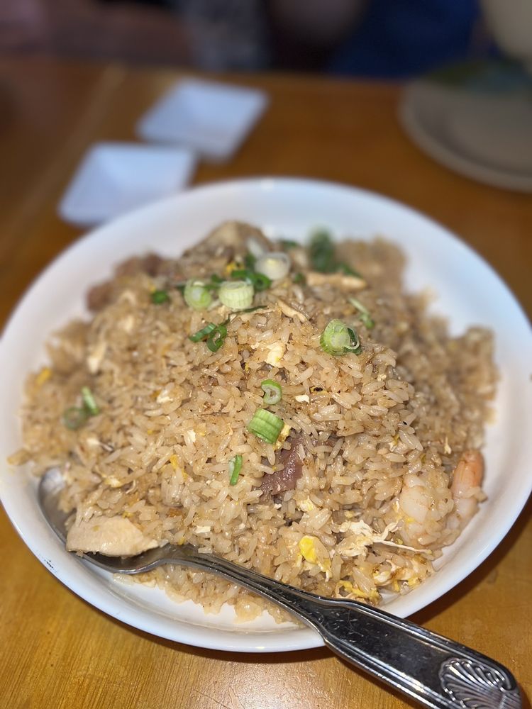 Ruson Japanese Steakhouse and Sushi Bar