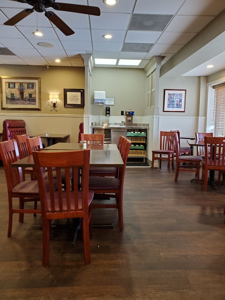 The Carriage House Restaurant