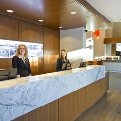 Blue Horizon Hotel 81 Photos 105 Reviews Hotels 1225 Photo Of Blue Horizon Hotel Vancouver Bc Canada Front Desk