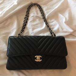 Chanel 81 Photos 88 Reviews Accessories 3600 Las