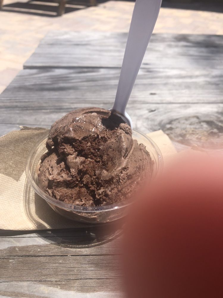 Big Scoop Ice Cream