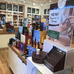 bath body works 27 photos 17 reviews cosmetics beauty bath and body works main place mall