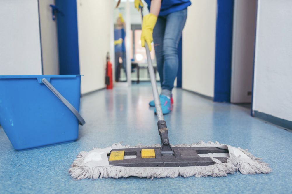 Mirror On the Wall Cleaning Services