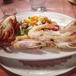Il Pirana Piatti A Base Di Pesce Via Giuseppe Valentini 110