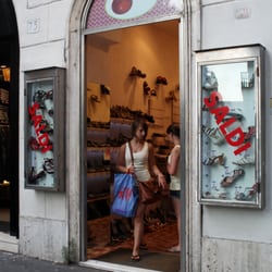 Amarena chic shoe stores via dei chiavari, 22, centro storico ... Via dei chiavari roma