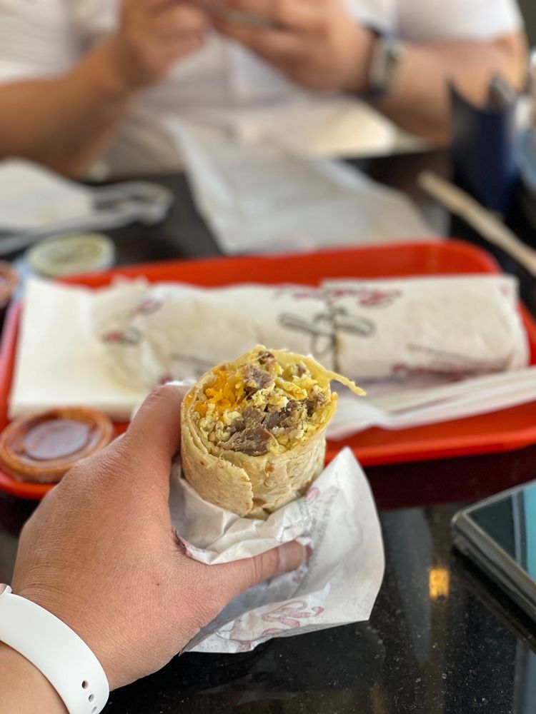 Roberto's Taco Shop