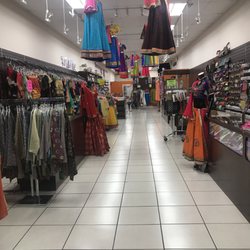 Prerana’s Beauty & Boutique - Jewelry - 1251 E Fowler Ave, Busch