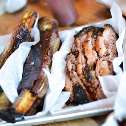 The Original Black S Barbecue 572 Photos 496 Reviews Barbeque Photo Of The Original Black S Barbecue Austin Tx United States Beef Ribs