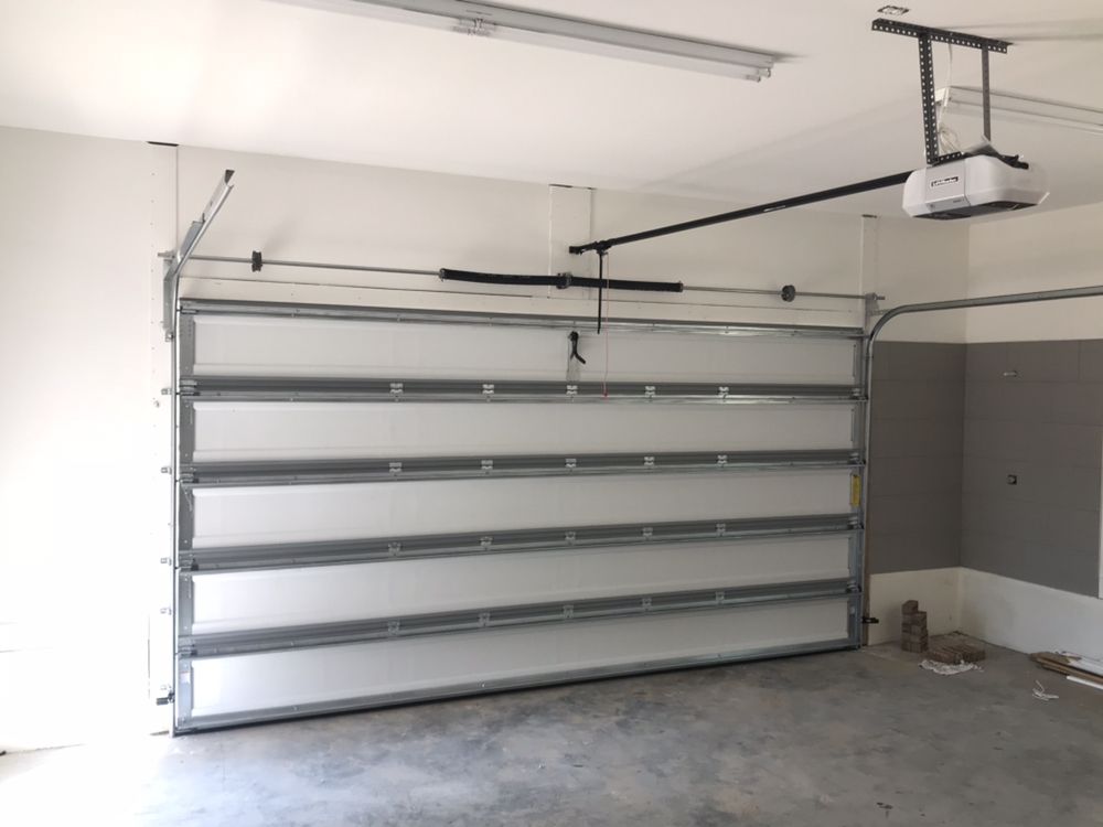 Inside View Of A Wayne Dalton 9100 With Liftmaster 8355 Belt Drive Photo Of Rts All American Garage Doors Pensacola Fl United States Inside