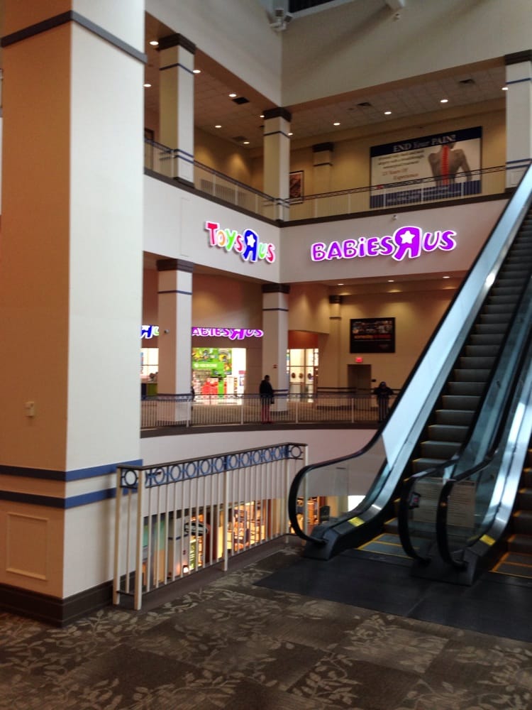 Toys R Us Toy Stores 125 Westchester Avenue, White Plains, NY