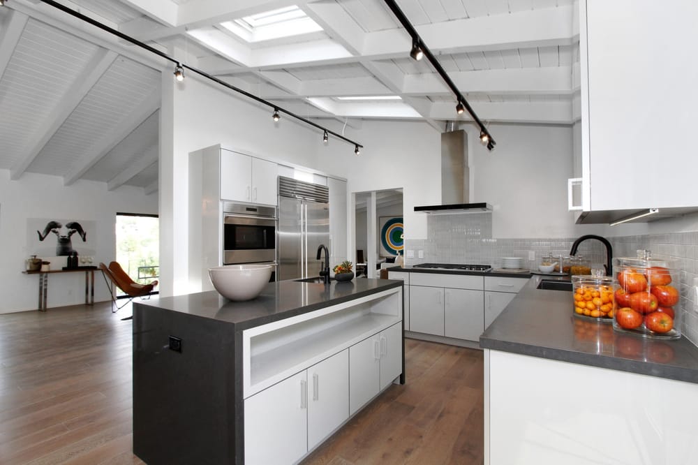 Dw Cabinetry Acrylic Laminate High Gloss Cabinets Smoke Color Photo Of The Kitchen Warehouse Los Angeles Ca United States Dw Cabinetry