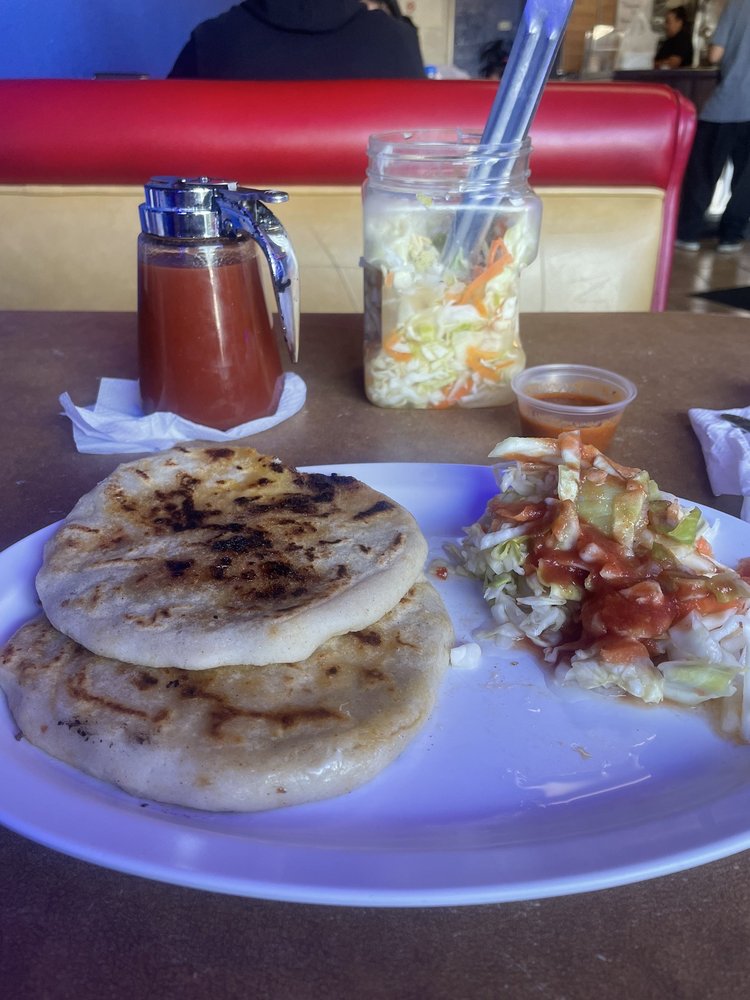 Pupuseria Comalapa
