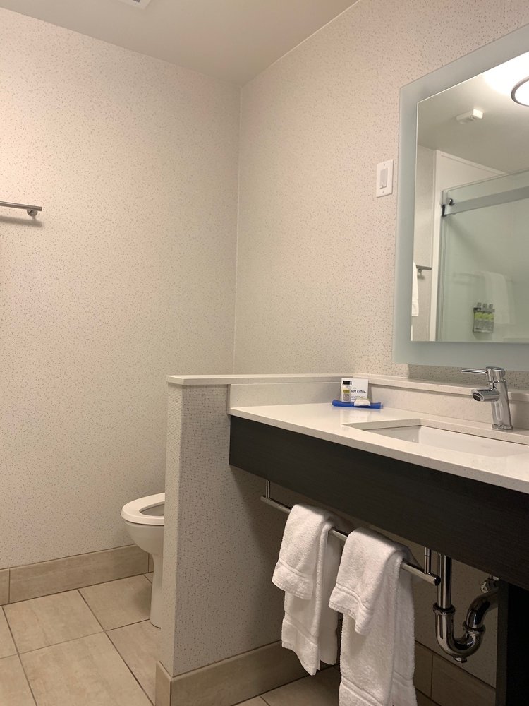 Holiday Inn Express & Suites Johnstown