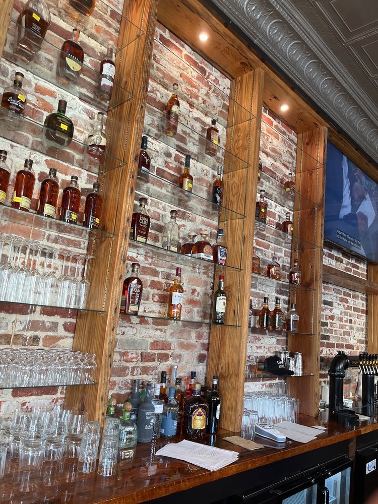 1906 Bistro & Bourbons