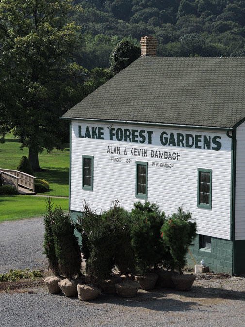 Dambach's Lake Forest Gardens