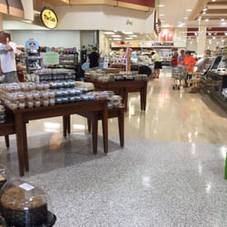 Heinen S Grocery 23 Reviews 115 N Chillicothe Rd Photo Of Heinen S Grocery Aurora Oh United States