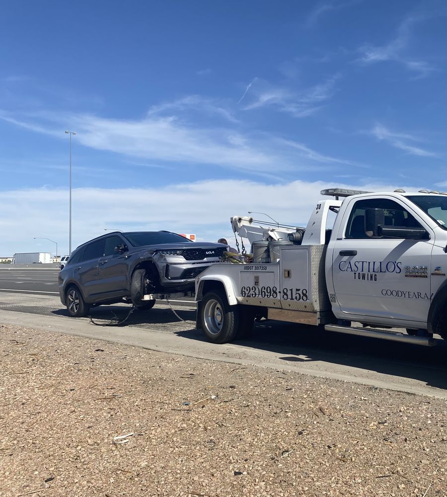 Castillo's Towing