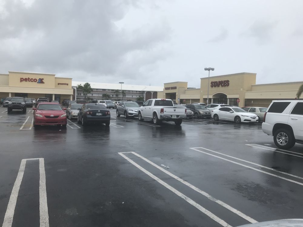 Venetian Isles Shopping Center