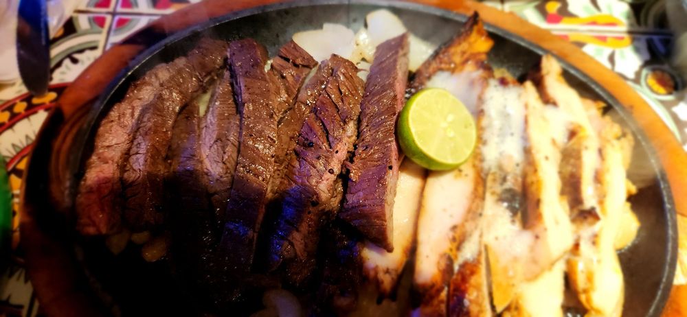 Johnny Tamales - Pasadena