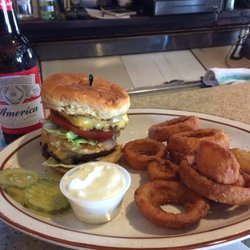 Loyal Cafe American Traditional 402 Foote Ave Bellevue Ky Photo Of Loyal Cafe Bellevue Ky United States Burger