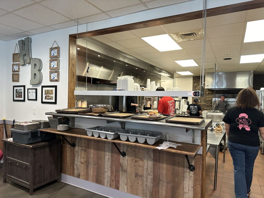 Hillbilly’s Barbeque & Steaks