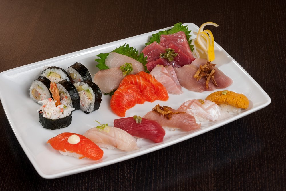Dash Dashi Sushi & Sake Bar