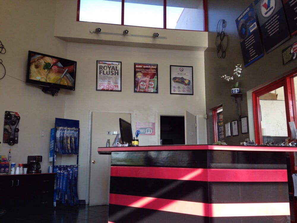 Brake Masters Oil Change Stations 4900 San Mateo Blvd NE, Business
