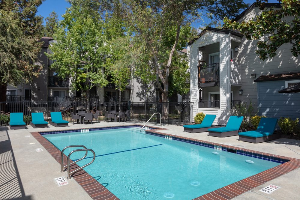 Boulevard Apartments