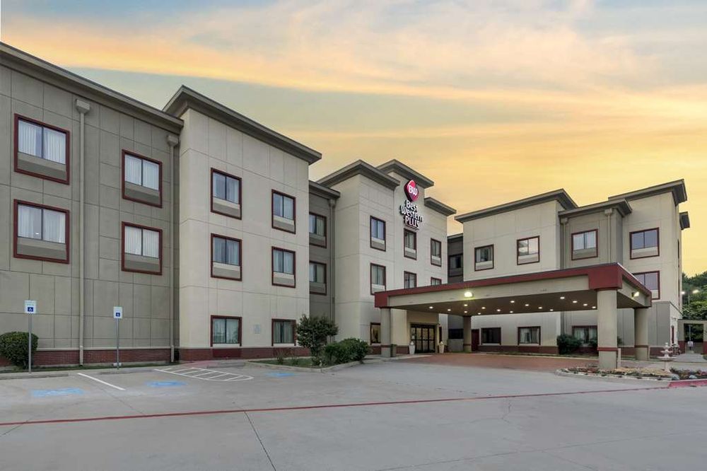 Best Western Plus Texoma Hotel & Suites