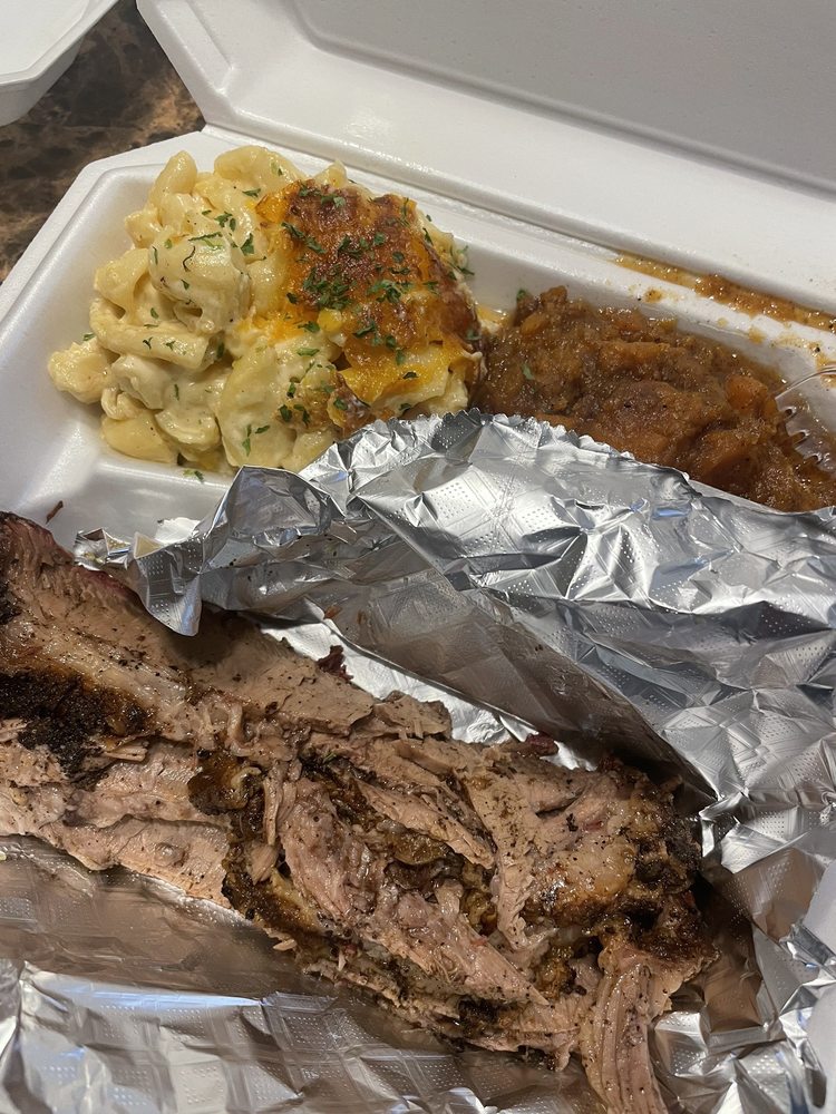 On My Momma BBQ & Soul Food
