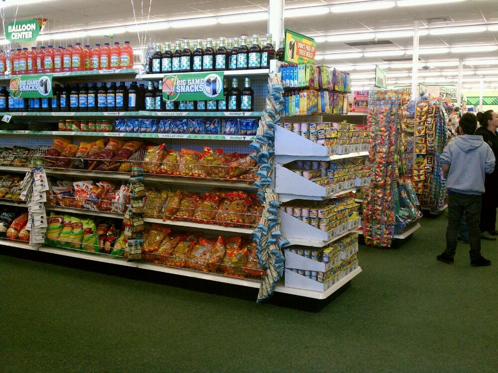 Dollar Tree Discount Store 12160 Hesperia Rd, Victorville, CA