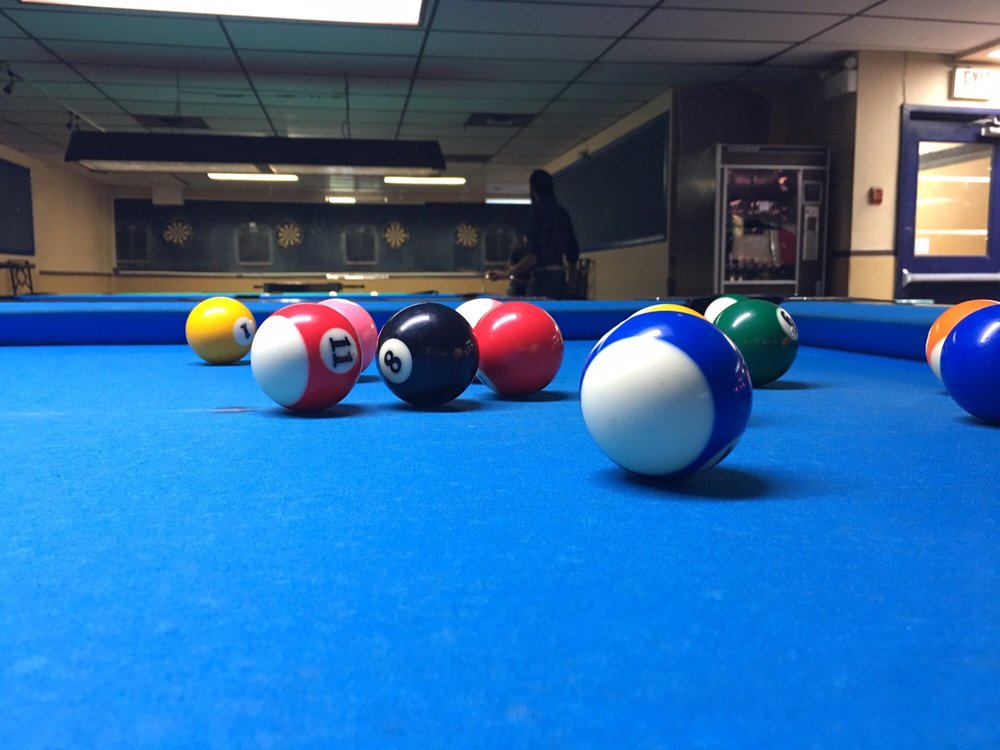 Le Spot Billiard Lounge